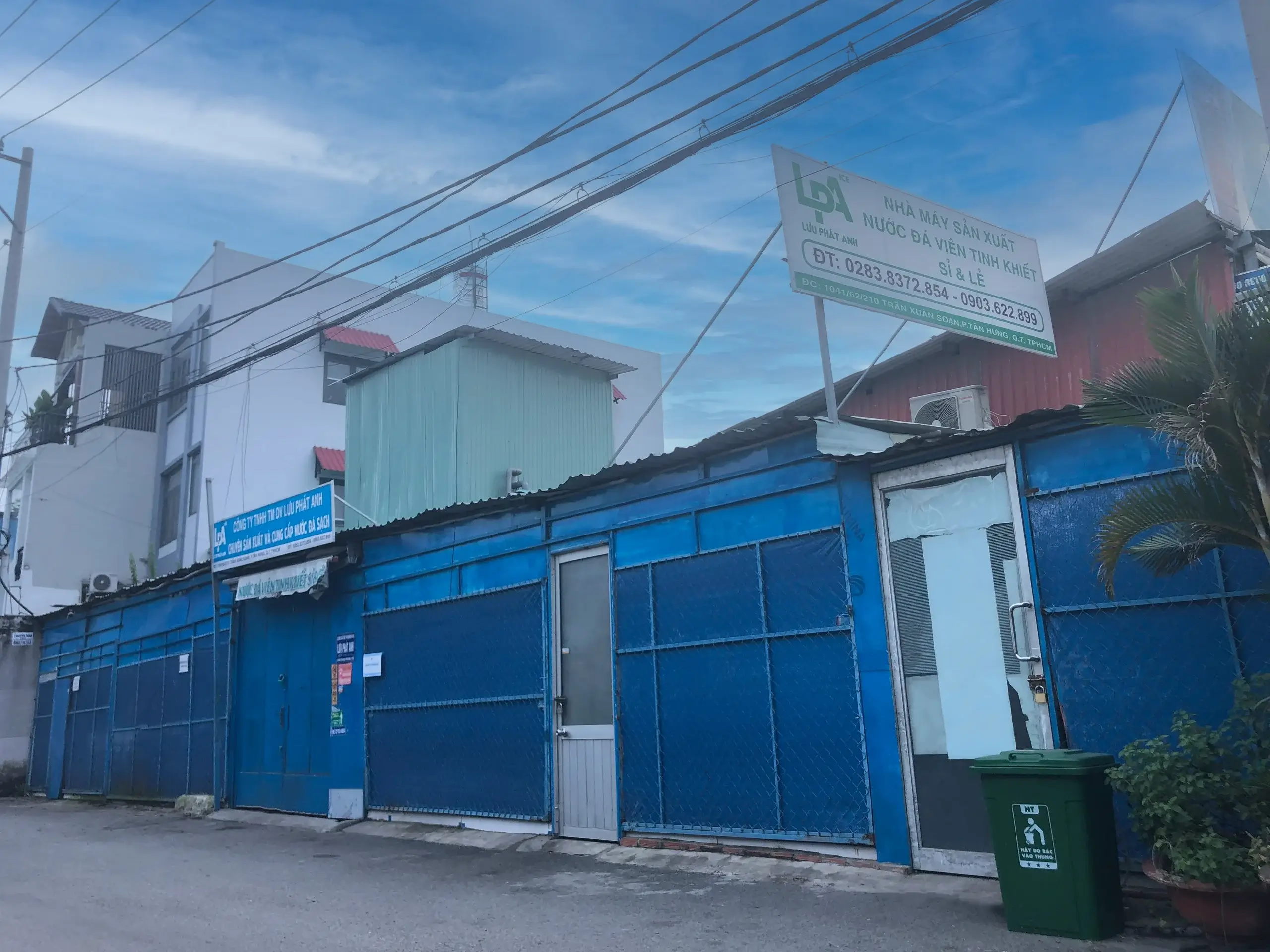 Khu vực nhà máy